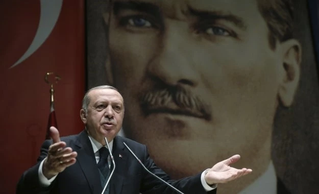 Η «Δεύτερη Άλωση» της Πόλης – Γιατί ο Ερντογάν θέλει να μοιάσει στον Πορθητή και όχι στον Κεμάλ